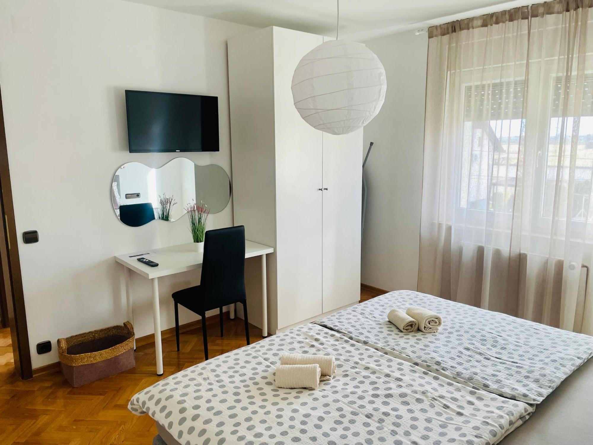 Apartman Bago Deluxe Near Zagreb Airport เวลิคาโกริตซา ภายนอก รูปภาพ
