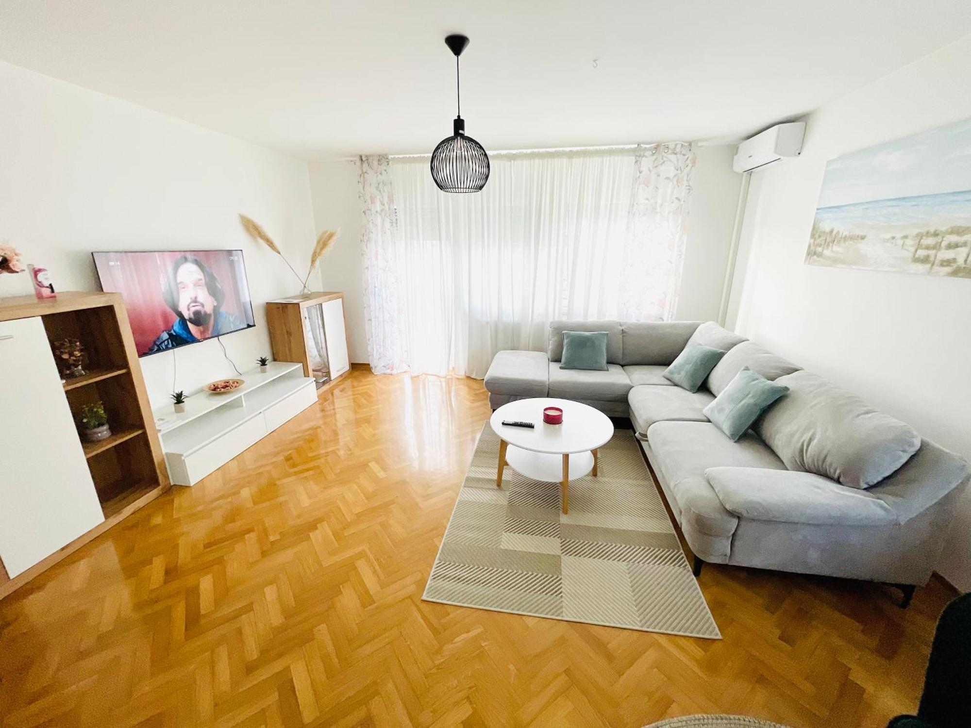 Apartman Bago Deluxe Near Zagreb Airport เวลิคาโกริตซา ภายนอก รูปภาพ