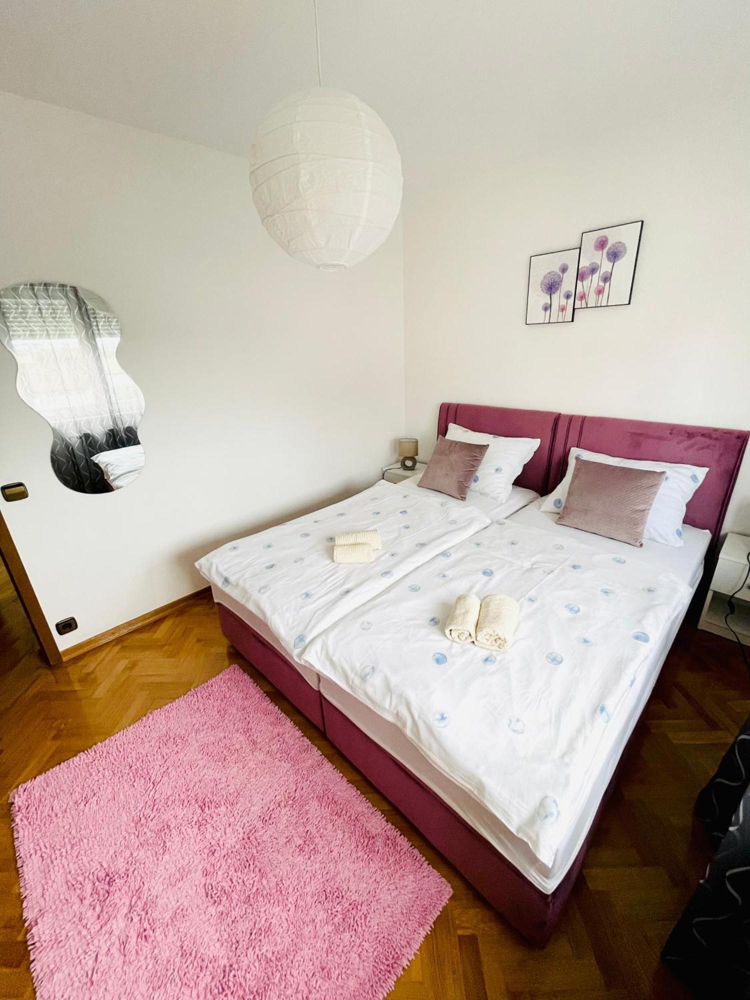 Apartman Bago Deluxe Near Zagreb Airport เวลิคาโกริตซา ภายนอก รูปภาพ