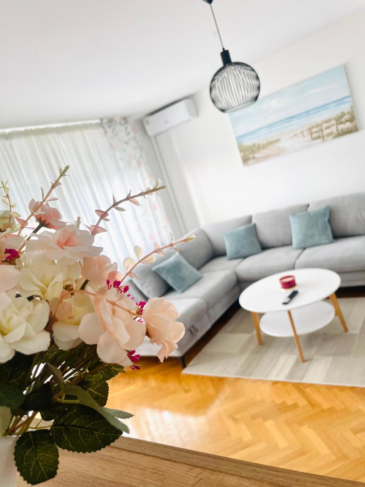 Apartman Bago Deluxe Near Zagreb Airport เวลิคาโกริตซา ภายนอก รูปภาพ